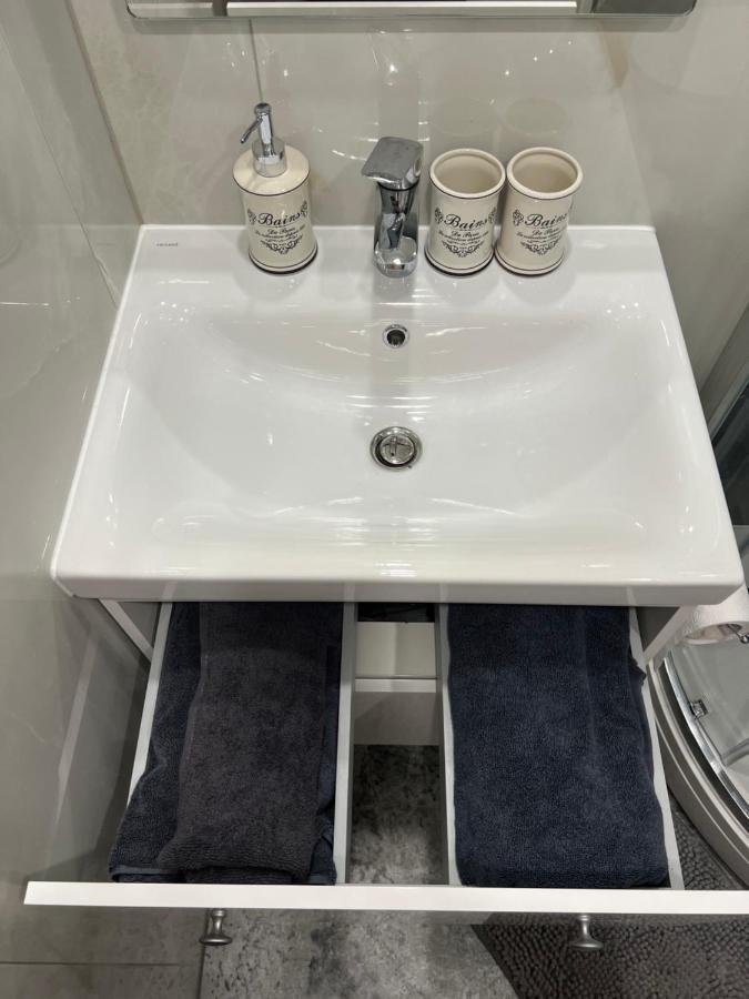 Stradinya Apartment 文茨皮尔斯 外观 照片