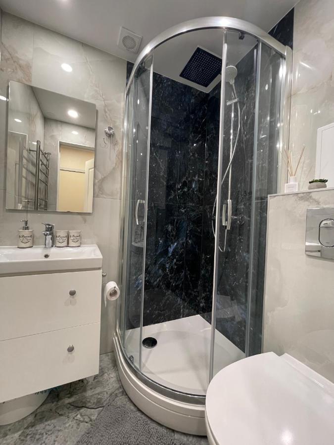 Stradinya Apartment 文茨皮尔斯 外观 照片